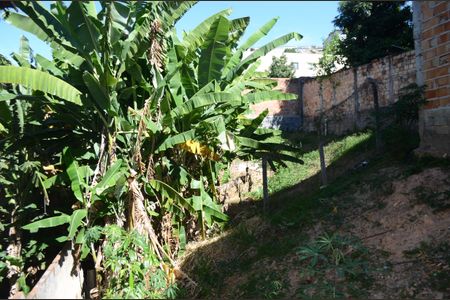 Casa à venda com 63m², 1 quarto e sem vagaÁrea externa