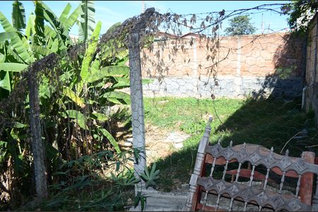 Casa à venda com 63m², 1 quarto e sem vagaÁrea externa