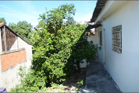 Casa à venda com 63m², 1 quarto e sem vagaÁrea externa