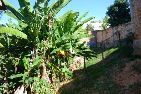 Casa à venda com 63m², 1 quarto e sem vagaÁrea externa