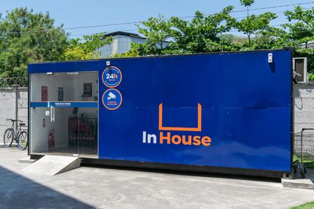 Apartamento para alugar com 45m², 2 quartos e 1 vaga Apartamento para alugar com 45m², 2 quartos e 1 vagaÁrea comum - Mini mercado