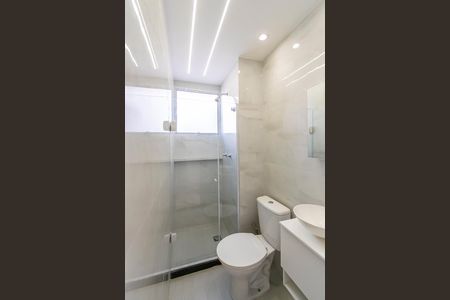 Apartamento para alugar com 45m², 2 quartos e 1 vaga Apartamento para alugar com 45m², 2 quartos e 1 vagaBanheiro
