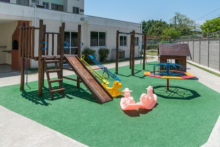 Apartamento para alugar com 45m², 2 quartos e 1 vaga Apartamento para alugar com 45m², 2 quartos e 1 vagaÁrea comum - Playground