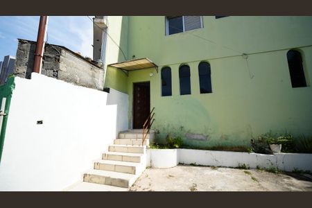 Casa para alugar com 90m², 2 quartos e 1 vagaQuintal