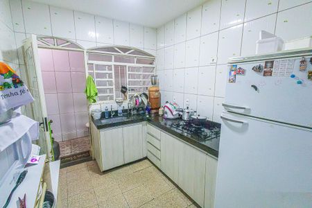 Casa à venda com 432m², 5 quartos e 4 vagasCozinha- Casa 02