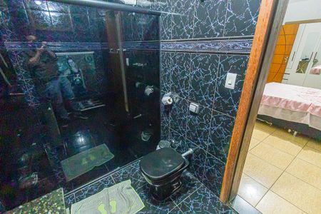 Casa à venda com 432m², 5 quartos e 4 vagasSuite - Casa 01