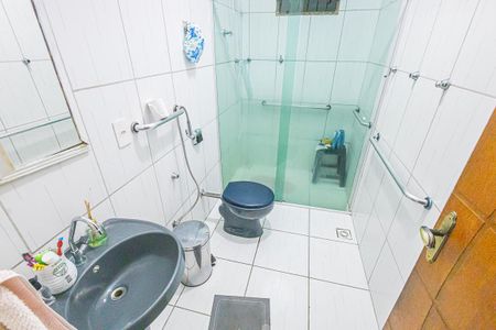 Casa à venda com 432m², 5 quartos e 4 vagasBanheiro- Casa 02