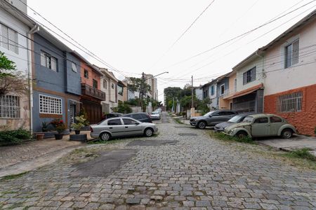 Casa para alugar com 80m², 1 quarto e sem vagaVila