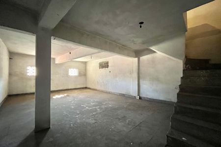 Porão de casa à venda com 3 quartos, 350m² em Jabaquara, São Paulo