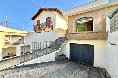 Garagem de casa à venda com 3 quartos, 350m² em Jabaquara, São Paulo