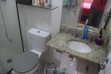 Apartamento à venda com 63m², 2 quartos e 2 vagasBanheiro da Suíte