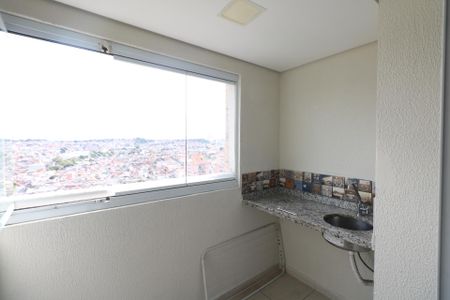 Apartamento para alugar com 59m², 2 quartos e 1 vaga Apartamento para alugar com 59m², 2 quartos e 1 vagaVaranda