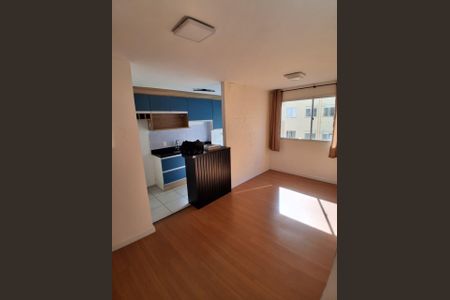 Sala de apartamento para alugar com 2 quartos, 41m² em Parada XV de Novembro, São Paulo