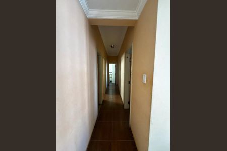 Apartamento à venda com 130m², 3 quartos e sem vaga Apartamento à venda com 130m², 3 quartos e sem vagaCorredor