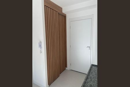 Studio à venda com 29m², 1 quarto e sem vaga Studio à venda com 29m², 1 quarto e sem vagaPorta área de serviços
