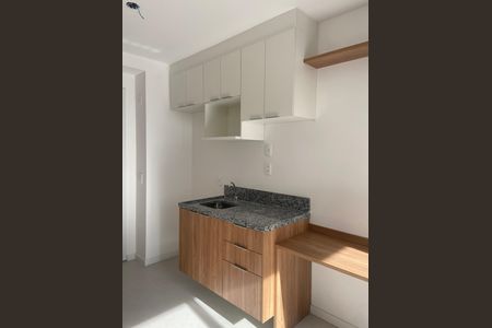 Cozinha de kitnet/studio à venda com 1 quarto, 29m² em Butantã, São Paulo