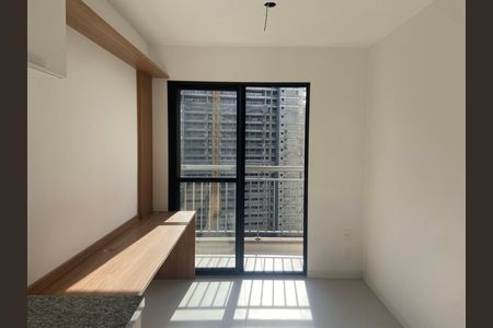 Sala de kitnet/studio à venda com 1 quarto, 29m² em Butantã, São Paulo