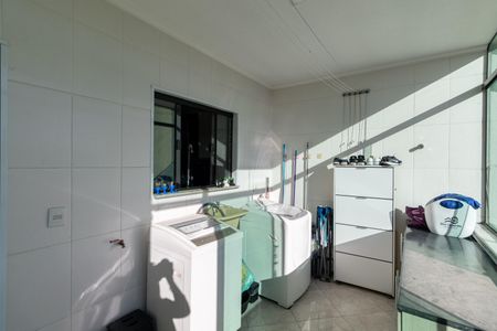 Apartamento à venda com 158m², 3 quartos e 3 vagas Apartamento à venda com 158m², 3 quartos e 3 vagasÁrea de Serviço