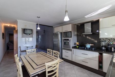Apartamento à venda com 158m², 3 quartos e 3 vagas Apartamento à venda com 158m², 3 quartos e 3 vagasCozinha