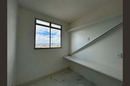 Apartamento à venda com 3 quartos, 93m² em Itapoã, Belo Horizonte
