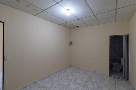 Quarto de casa para alugar com 1 quarto, 35m² em Jardim Mabel, São Paulo