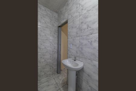 Banheiro de casa para alugar com 1 quarto, 35m² em Jardim Mabel, São Paulo