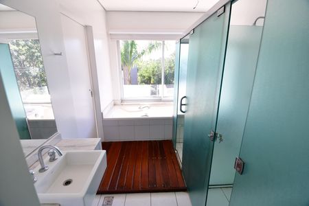 Casa de condomínio à venda com 62m², 1 quarto e 2 vagasBanheiro