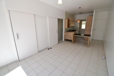 Casa de condomínio à venda com 62m², 1 quarto e 2 vagasSala