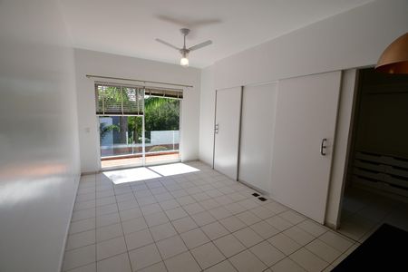 Casa de condomínio à venda com 62m², 1 quarto e 2 vagasSala