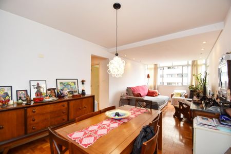 Entrada de apartamento à venda com 3 quartos, 122m² em Pinheiros, São Paulo