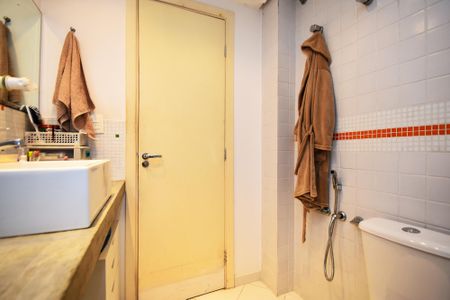 Apartamento à venda com 122m², 3 quartos e 1 vaga Apartamento à venda com 122m², 3 quartos e 1 vagabanheiro quarto 2 e 3