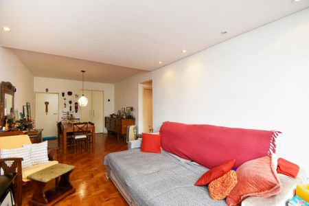 Sala de estar de apartamento à venda com 3 quartos, 122m² em Pinheiros, São Paulo