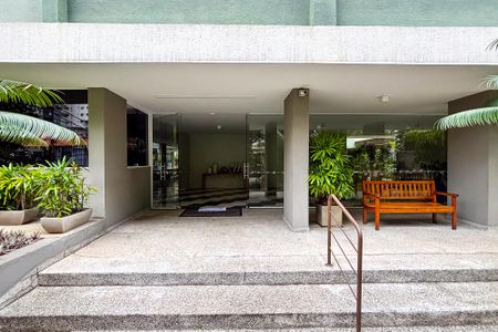 Apartamento à venda com 122m², 3 quartos e 1 vaga Apartamento à venda com 122m², 3 quartos e 1 vagaentrada do predio