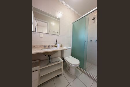 Apartamento à venda com 118m², 4 quartos e 3 vagasBanheiro da Suíte 1