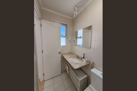 Apartamento à venda com 118m², 4 quartos e 3 vagasBanheiro da Suíte 1
