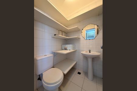 Apartamento à venda com 118m², 4 quartos e 3 vagasBanheiro de serviço
