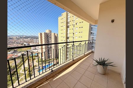 Apartamento à venda com 118m², 4 quartos e 3 vagasSacada