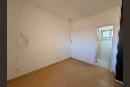 Apartamento à venda com 118m², 4 quartos e 3 vagasSuíte 2