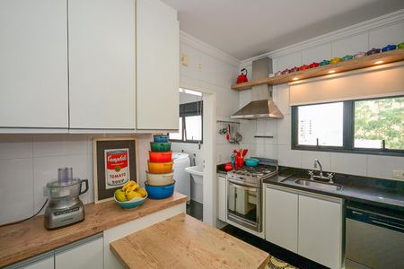 Apartamento à venda com 156m², 3 quartos e 3 vagasCozinha