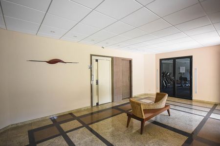 Apartamento à venda com 156m², 3 quartos e 3 vagas Apartamento à venda com 156m², 3 quartos e 3 vagasHall Social