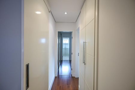 Apartamento à venda com 156m², 3 quartos e 3 vagasCorredor