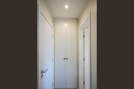 Apartamento à venda com 156m², 3 quartos e 3 vagasArmário da Suíte 1