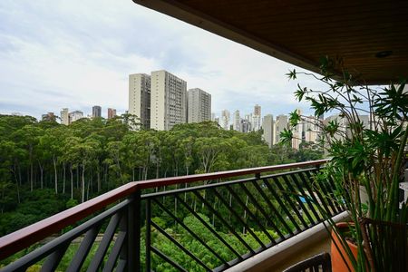 Apartamento à venda com 156m², 3 quartos e 3 vagasVaranda