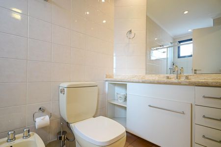 Apartamento à venda com 156m², 3 quartos e 3 vagasBanheiro Suíte 2