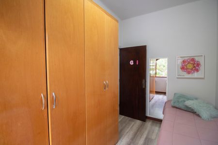 Casa à venda com 155m², 3 quartos e 5 vagas Casa à venda com 155m², 3 quartos e 5 vagasQUARTO 3