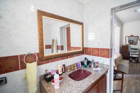 Casa à venda com 155m², 3 quartos e 5 vagas Casa à venda com 155m², 3 quartos e 5 vagasBANHEIRO DA SUÍTE