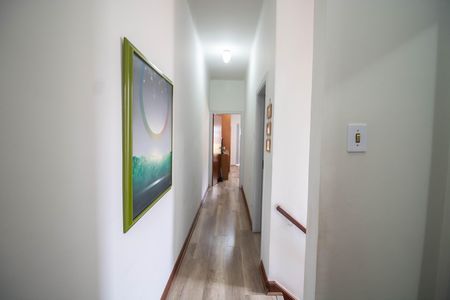 Casa à venda com 155m², 3 quartos e 5 vagas Casa à venda com 155m², 3 quartos e 5 vagasCORREDOR