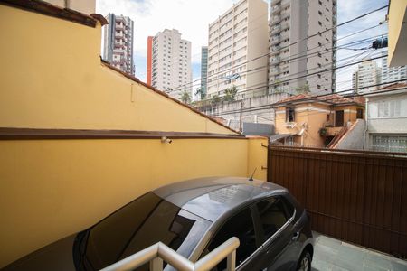 GARAGEM E ÁREA DE SERVIÇO de casa à venda com 3 quartos, 155m² em Santana, São Paulo