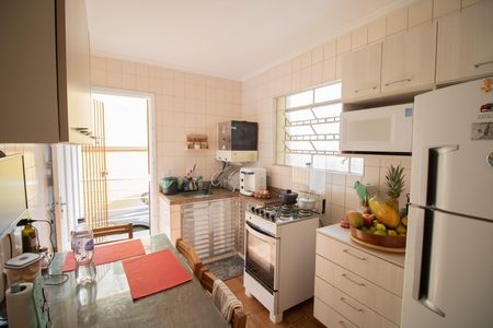 Casa à venda com 155m², 3 quartos e 5 vagas Casa à venda com 155m², 3 quartos e 5 vagasCOZINHA