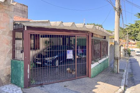 Casa para alugar com 270m², 4 quartos e 2 vagasFachada + plaquinha